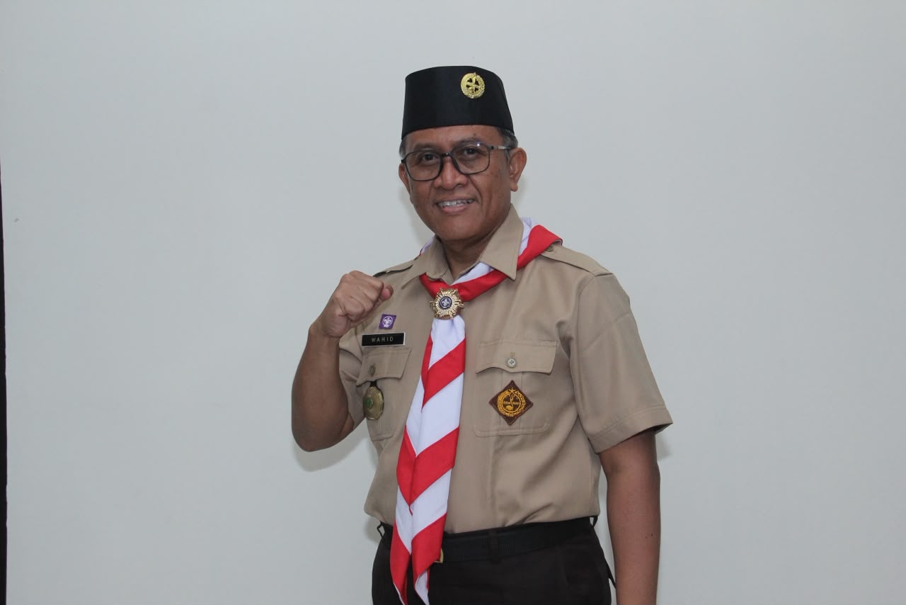 Wahid Suryono, S.Pi — Ketua Kwarcab Gerakan Pramuka Kota Depok